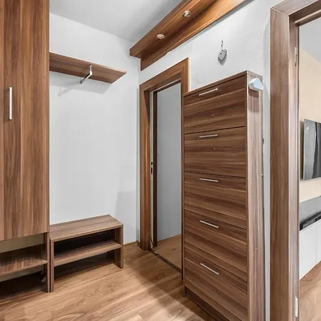 10 Minutes From Centre With Garden Bratislava